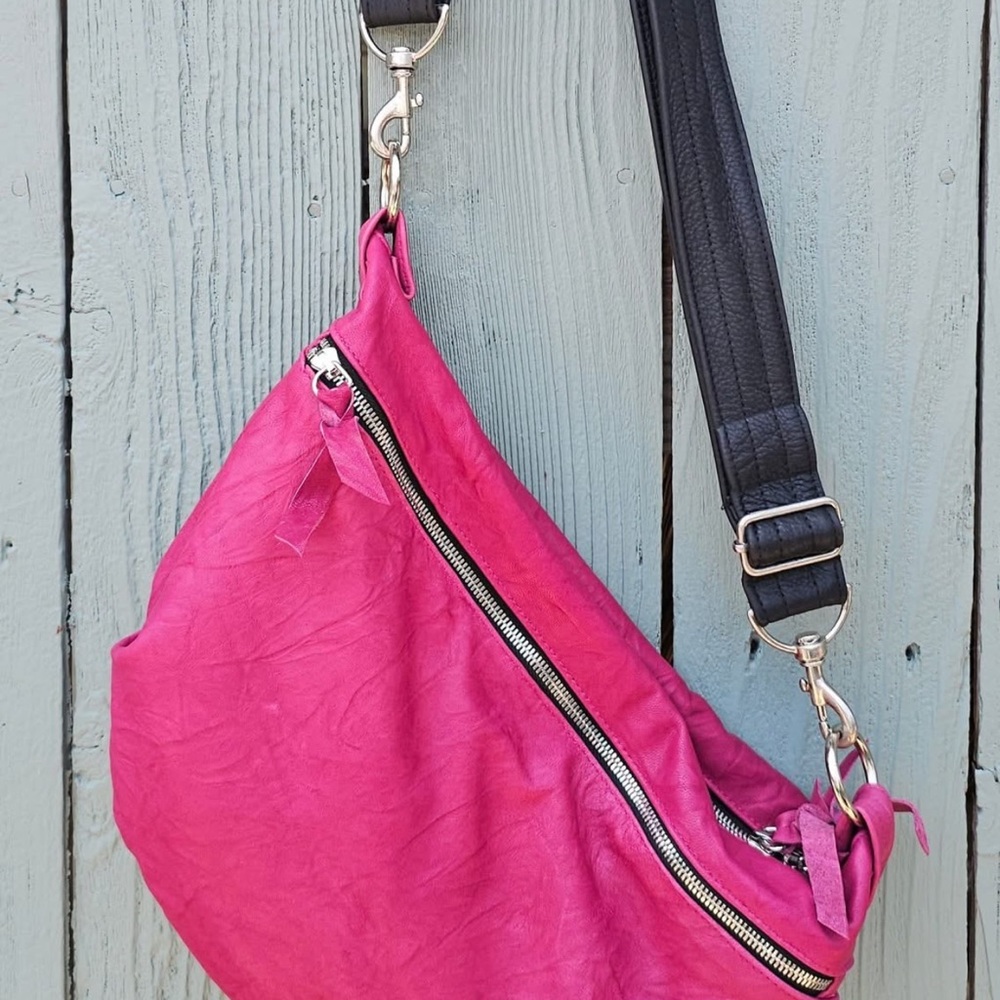 Chic Fuchsia Shoulder Bag with Black Strap